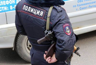 В Невском районе Петербурга в окружении пьяных родственников был найден труп пенсионера