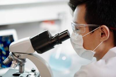 Китайские врачи назвали три опасности штамма «омикрон»