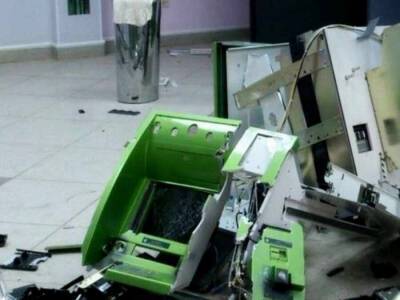 В Киеве неизвестные взорвали банкомат и украли деньги - news-front.info - Украина - Киев - район Дарницкий