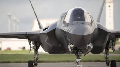 L'Antidiplomatico: британский F-35 перед крушением мог опозориться на глазах у российских летчиков