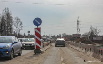 В Твери из-за пробки на Бежецком шоссе перенастроили работу светофора