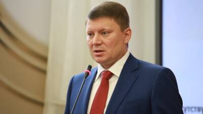 В Красноярске депутаты посчитали «смешной» зарплату мэра в ₽250 тыс. и подняли ее до 300