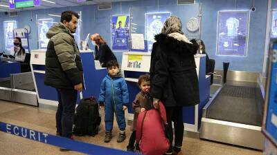 Вывозной рейс для мигрантов из Белоруссии в Ирак отложили до 2 декабря