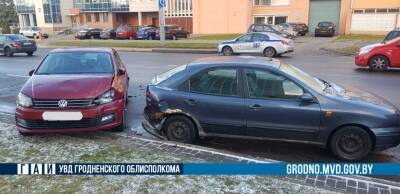 Не доехал домой: в Гродно пьяный водитель протаранил 4 припаркованных авто