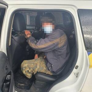 В Мелитопольском районе мужчина незаконно удерживал своего односельчанина. Фото