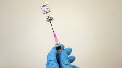 Вакцину «Спутник V» адаптируют под «Омикрон»-штамм коронавируса