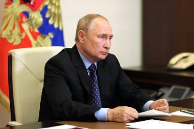 Путин усомнился в темпах восстановления мировой экономики из-за омикрон-штамма