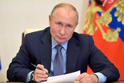 Путин призвал сделать курс рубля более стабильным