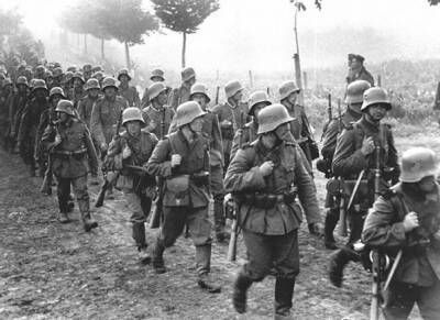 «Каждому 50 га земли»: как Гитлер мотивировал своих солдат перед вторжением в СССР - Русская семерка