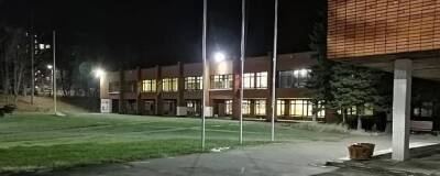 На территории гимназии «Пущино» стало светлее