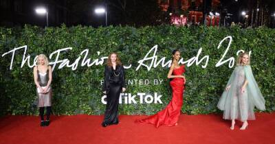 Fashion Awards 2021: самые интересные образы модного "Оскара"