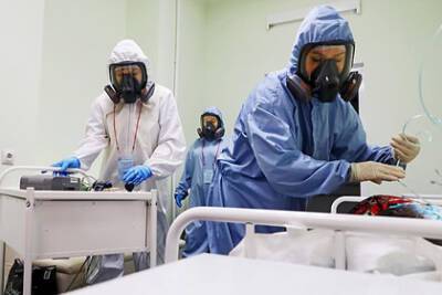 Власти выделили дополнительные выплаты российским медикам в условиях пандемии