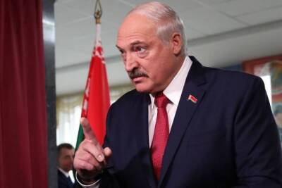 Лукашенко: поездка в Крым будет означать признание полуострова