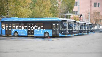 Более 140 миллионов пассажиров перевезли столичные электробусы за три года