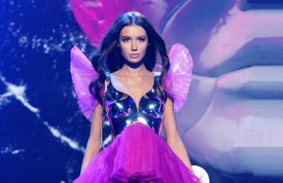 "Мисс Украина 2021" Яремчук в роскошной короне подчеркнула фигуру вечерним платьем: "Ты великолепна" - politeka.net - Украина