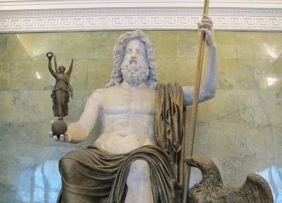 Забота Зевса: кому отдать победу в Троянской войне?