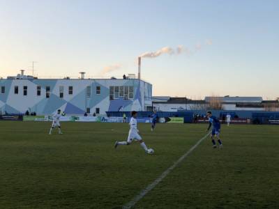 Футбольный "Сахалин" разгромили в Пензе и Саратове