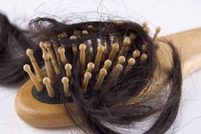 Перенёсшие COVID люди всё больше жалуются на выпадение волос