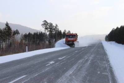 Техника вышла на очистку федеральных трасс от снега в Забайкалье