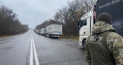 Россия замедлила пропуск грузовиков из Украины, — ГПСУ (ФОТО)