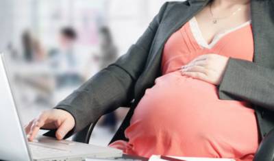 В Украине упростили порядок получения пособия по беременности и родам