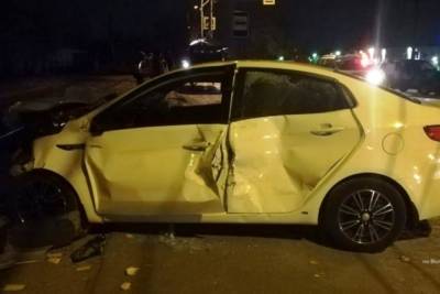 В тройном ДТП в Волгограде травмировалась женщина-водитель