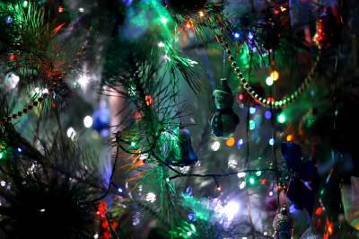 Облениться и переесть не выйдет: сколько украинцы будут отдыхать на Новый год и Рождество