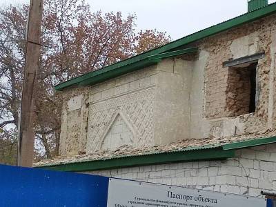 В Крыму случайно обнаружили самую большую синагогу, во время ремонта больницы