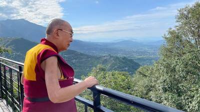 Далай-лама назвал способ улучшить карму