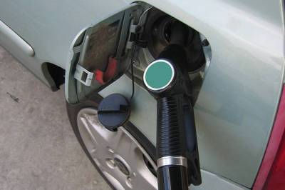 Какие сюрпризы преподнесут автолюбителям цены на топливо