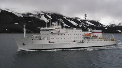 Научно-исследовательское судно России задержали в Дании