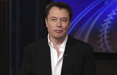 Илон Маск - Джефф Безоса - Дэвид Бисли - Илон Маск заявил, что продаст акции Tesla, если это поможет справиться с мировым голодом - obzor.lt - США