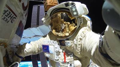 Роскосмос обсудит будущий полет белорусского космонавта на МКС
