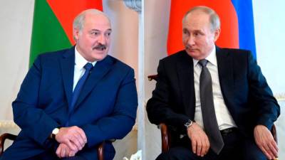 Лукашенко выразил сожаление, что не попал в Крым на празднование Дня народного единства России