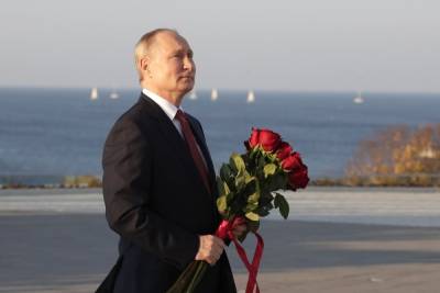 Лукашенко пожаловался, что Путин не взял его в Крым