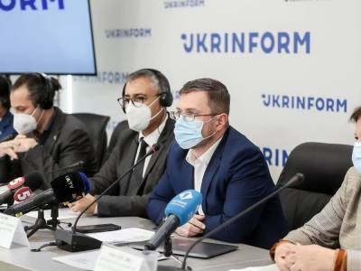 Минздрав прогнозирует, что заболеваемость COVID-19 в Украине начнет спадать в декабре – Кузин