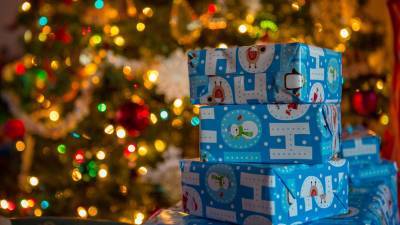 Экономист Масленников посоветовал купить подарки к Новому году в ноябре