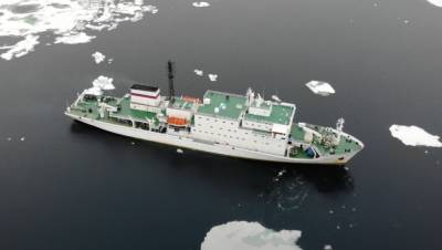 Российское научное судно арестовали в Дании. Предполагаемая причина — долги