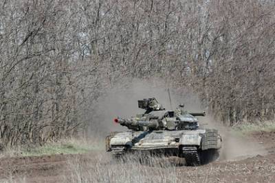 Российский дипломат рассказал о транспортировке украинских вооружений у Донбасса