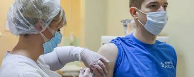 На Кубани желающие вакцинироваться выстраиваются в очереди