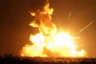 Пятеро военнослужащих ВСУ подорвались на своих ракетах: уничтожены ЗРК «Стрела-10» и 2 грузовика