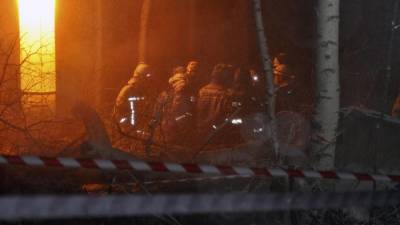 Сотрудники МЧС доложили об обнаружении останков девяти погибших на месте крушения Ан-12