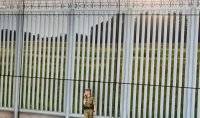 Будет несколько линий защиты: в Польше показали забор, который построят на границе с Беларусью