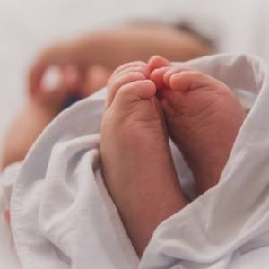 В Тернопольской области бросили на улице новорожденного ребенка. Фото - reporter-ua.com - Украина - Тернопольская обл.