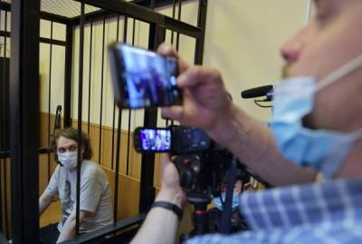 Полковник ФСИН рассказал об условиях отбывания наказания для блогеров