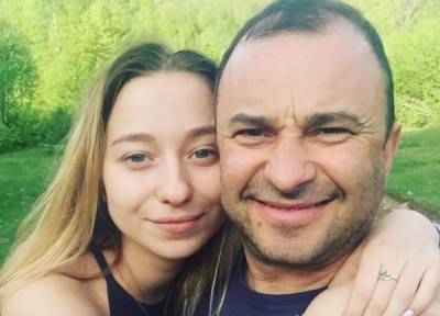 Репяхова рассказала о судьбоносной встрече с еще женатым Виктором Павликом: "Вот этот день и эти стены"