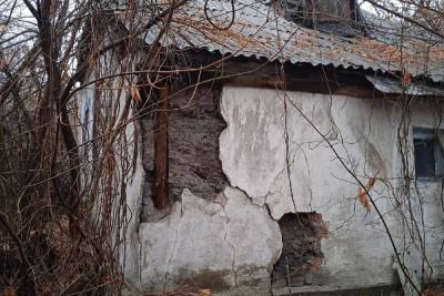 Поселок под Луганском попал под обстрел