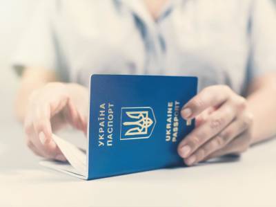 В Украине упростили процедуру получения паспорта несовершеннолетними заключенными