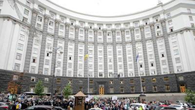 Круговорот министров: о чём говорят перестановки в украинском правительстве
