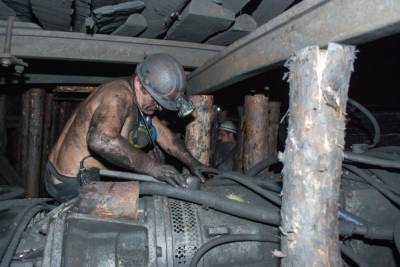 На кузбасской шахте Таштагольская началась эвакуация из-за пожара